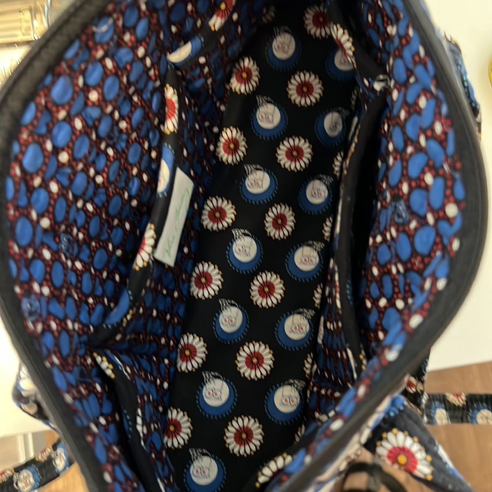🎉 Host Pick-SALE- Vera Bradley Retired Nitr Owl Purse 🎉 - Picture 4 of 4
